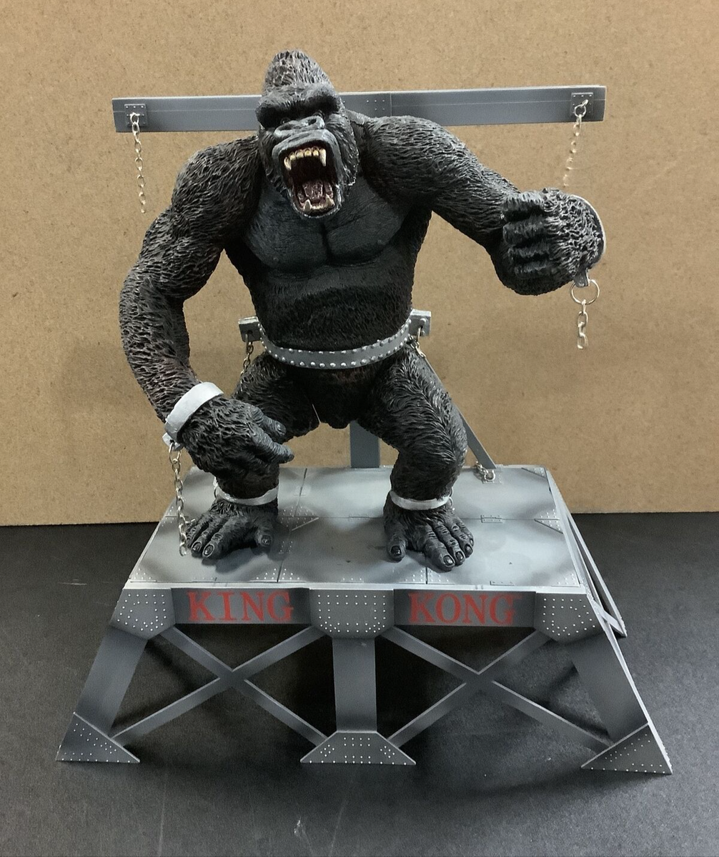 MCFARLANE TOYS MOVIE MANIACS 3 KING KONG + FAY WRAY DAMSEL