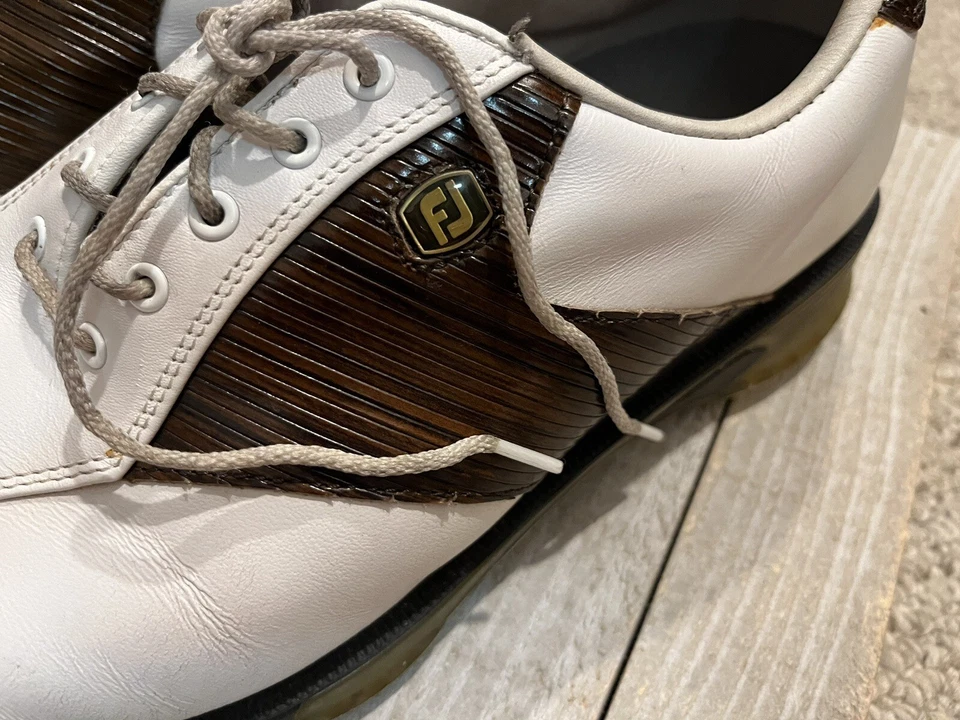 Zapatos de golf Footjoy Dryjoys Tour sillín de cuero de dos tonos para hombre talla 11 M *LEER Foto 2 de 4