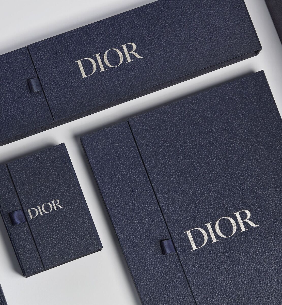 Authentic DIOR Lady Dior IPHONE 16 Pro Case - NR Cannage Authentic DIOR Lady Dior IPHONE 16 Pro Case - NR Cannage