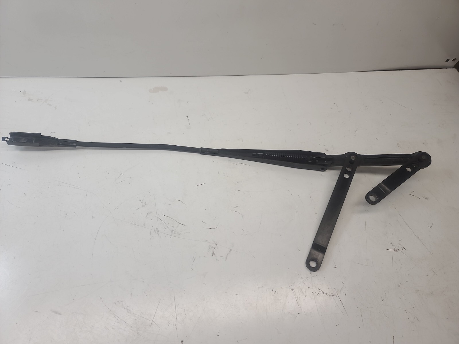 06-10 MERCEDES ML , GL CLASS FRONT LEFT WINDSHIELD WIPER ARM OEM 