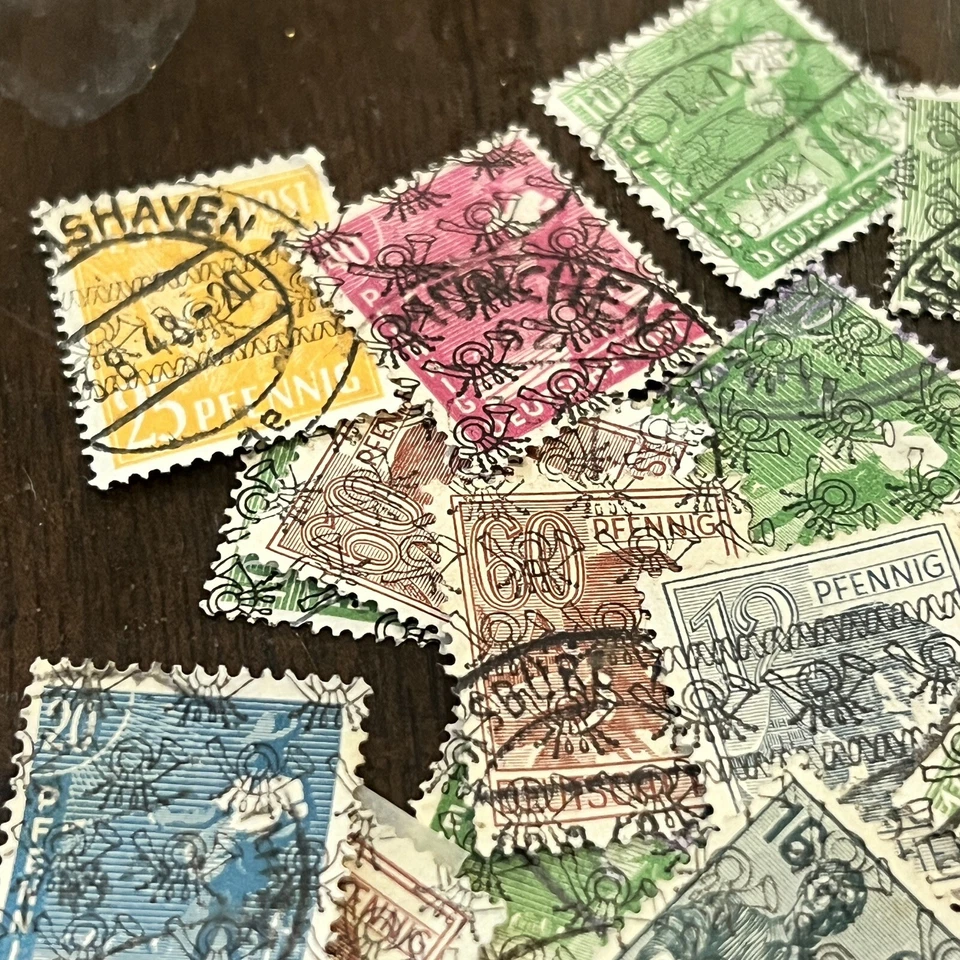 1940’s ALLIED OCCUPIED GERMANY STAMPS LOT WITH POST HORN OVERPRINTS - Image 2 of 4