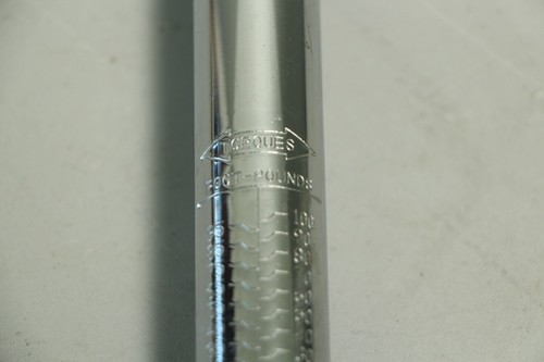 Perfomance Tool m197 1/4 Inch Drive Torque Wrench 250 Inch/lb Dual Scale 127655 - Picture 4 of 5