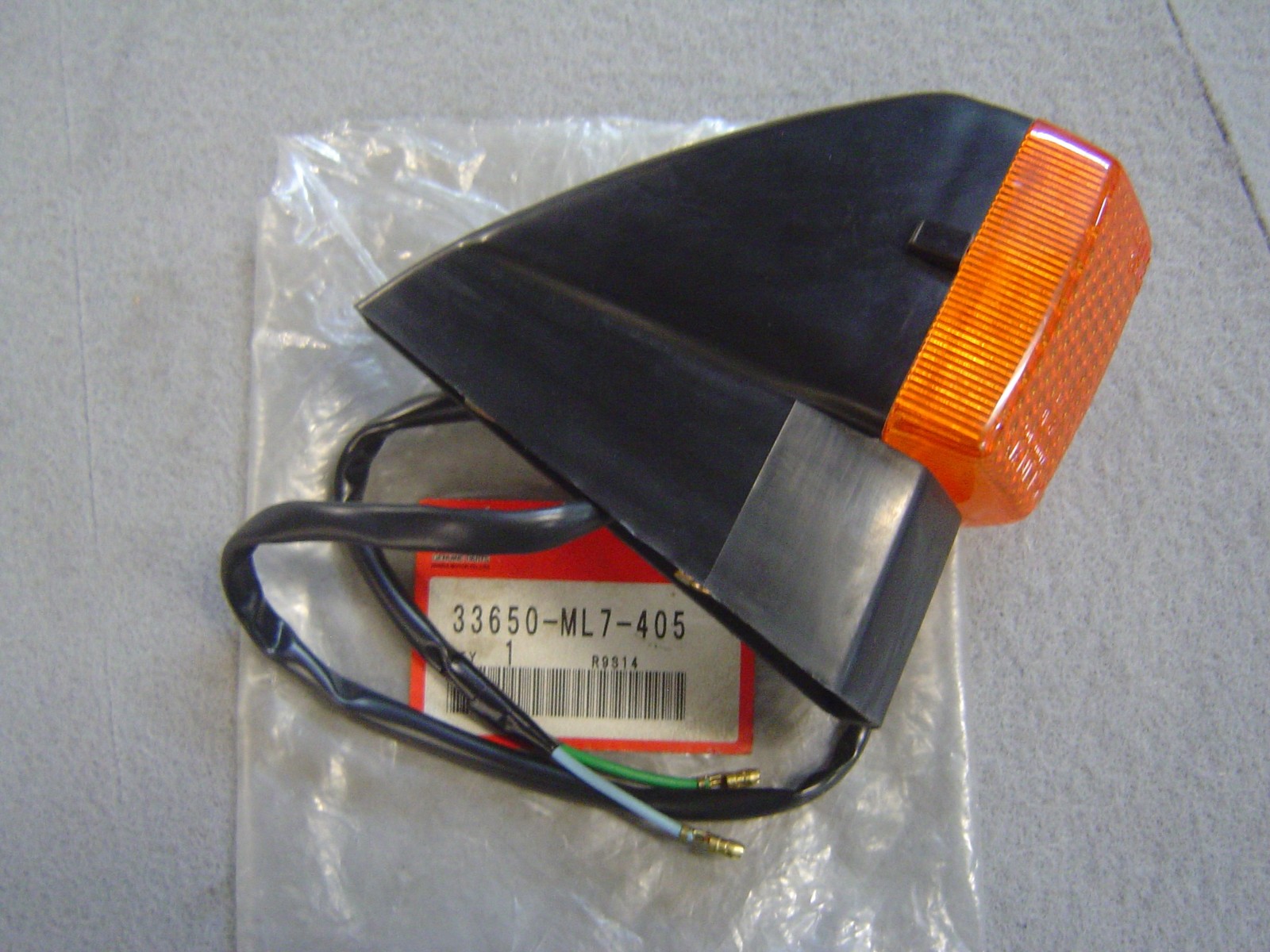 Clignotant AR gauche pour VFR750FJ/FK idéal pour les longs trajets et voyages remplace 33650ML7920