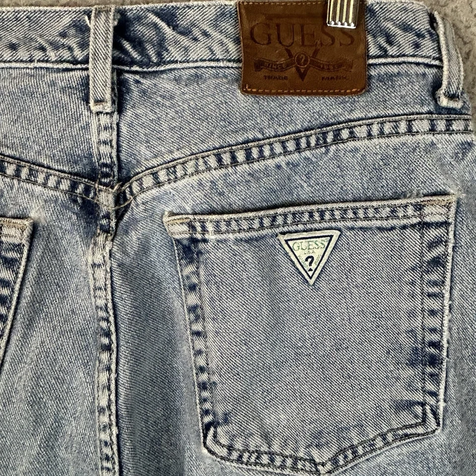 Vintage GUESS JEANS Mens 31x34 Classic Wash RELAXED FIT Denim USA Made 90s - Image 3 of 4