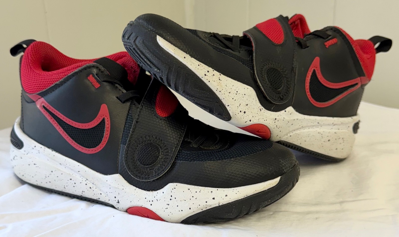 Sneakers Sz 5y