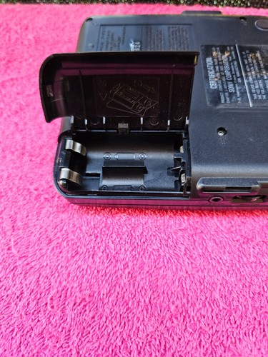 Sony Discman D-132CK Lettore CD Walkman Portatile Compatto - PER RICAMBI - Foto 5 di 9