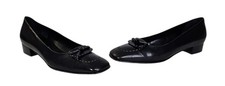 SALVATORE FERRAGAMO Guya Black Leather Bow Contrast Stitch Pumps 7