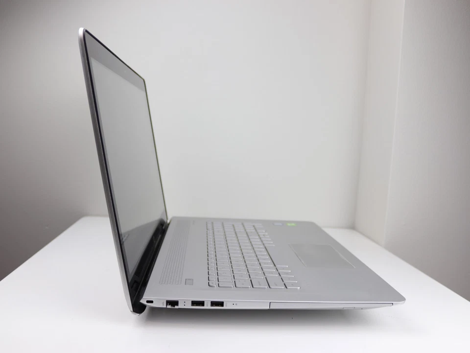 HP ENVY 17.3 Gaming TOUCH Core i7-7500U 512GB SSD, 16GB RAM, FHD, GeForce 940MX - Image 4 of 4