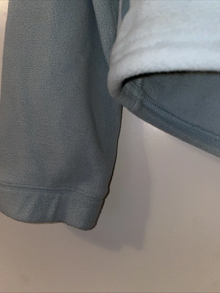 Hollister Women's Fleece Hoodie Size XS Jumper Pullover Long Sleeve Light Green - Image 4 of 4