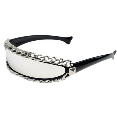 Comfortable Wide Temple Sunglasses Futuristic Eyewear Ideal for Winter Parties