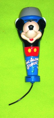 mickey mouse muñeco canta baila