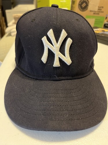 New Era NY Yankees Men's Fitted Cap - Navy (59FIFTY) - Picture 5 of 5