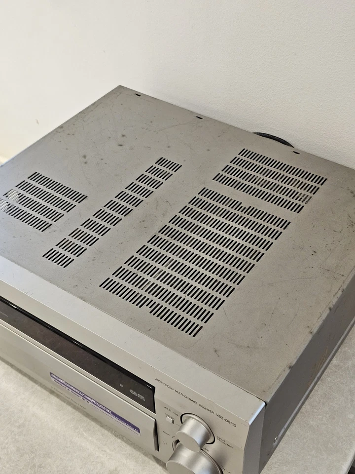 Pioneer VSX-D811S 7.1 Channel Surround Sound Audiophile Amplifier - Image 4 of 4