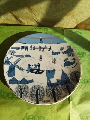 Arabia Finland 1980 Christmas Collectors Plate, Ceramic, Raija Uosikkinen, 9''