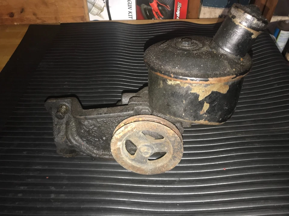 1968 Lincoln Continental Mark Power Steering Reservoir for Vickers pump 429 460 - Image 2 of 2