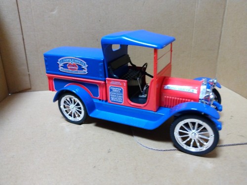 LIBERTY CLASSICS / COOPER TIRES 1914 STUDEBAKER 1/25 DIECAST BANK - Picture 2 of 3
