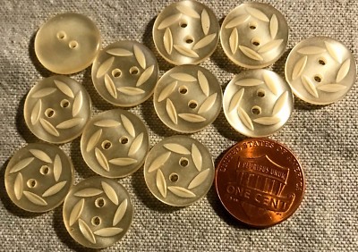 12 Cream Pearlized ''Carved'' Plastic Sew-through Buttons Almost 5/8'' 15MM # 3313