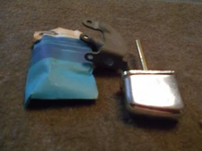 NOS 1975 - 1991 FORD ECONOLINE CLUB WAGON FRONT DOOR HANDLE BUTTON AND PIN KIT R