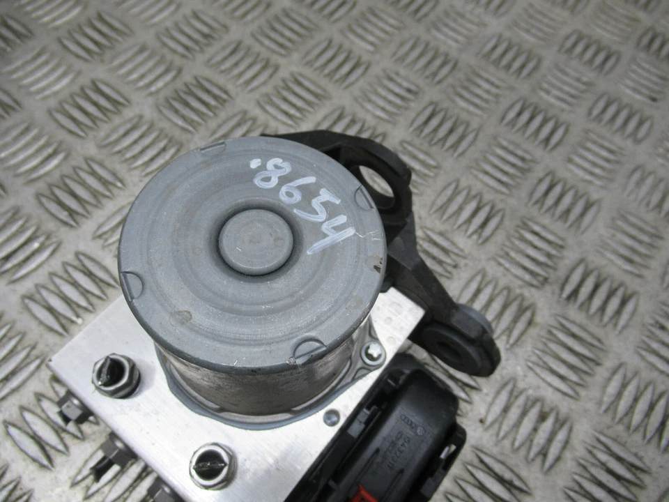 2022 VW TAIGO STYLE DSG CS 1.0 TSI SEMI-AUTO MK1 5DRS HATCH ABS PUMP *8654 - Image 2 of 4