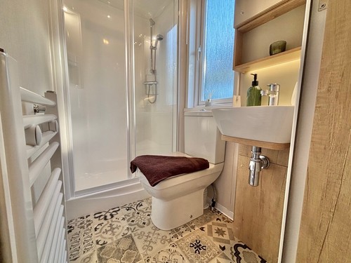 STATIC VILLA FOR SALE - EX-DEMO! - Picture 9 of 23