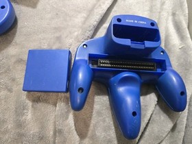 Lot of 7 Nintendo 64 & 1 NES VINTAGE Controllers.NES Controller In Untested