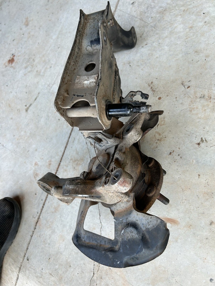 90-96 NISSAN Z32 300ZX NA FRONT LEFT SPINDLE KNUCKLE WHEEL HUB