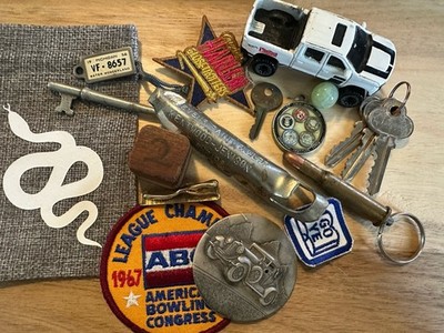 18pc Lot Of Misc Vint tiques Estate Sale Junk Drawer Collectibles/Treasures Wbag