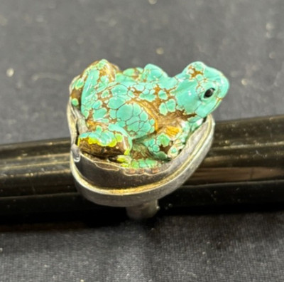 Vintage Zuni Turquoise Frog Fetish Ring Signed KH 925 Navajo Sterling Silver