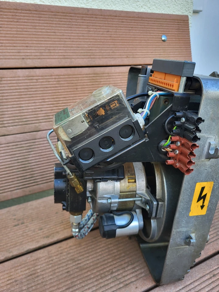 Ray Ölbrenner, Typ: Multi 2000 mit neuen Brennerrohr/Flammrohr dazu beiliegend - Bild 3 von 4