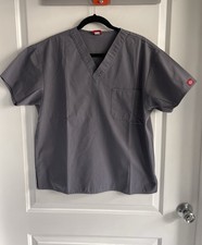 Dickies Unisex Medical Scrub Top Gray Solid V-Neck Short Sleeve Chest Pocket