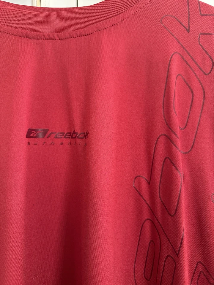 Reebok Men's Red Short Sleeve Crew Neck T-Shirt Size M Polyester Jersey - image 2 of 4