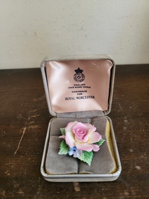 Royal Worcester England Porcelain Brooch Hand Painted Handmade