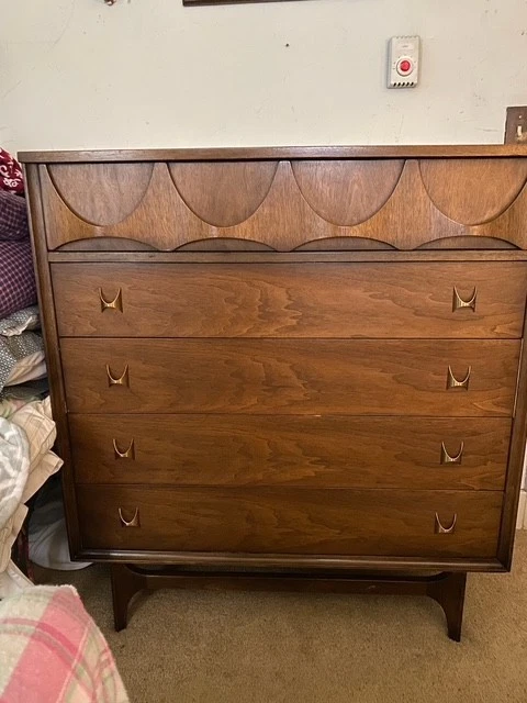 Broyhill Brasilia Bedroom Suite - Image 2 of 4