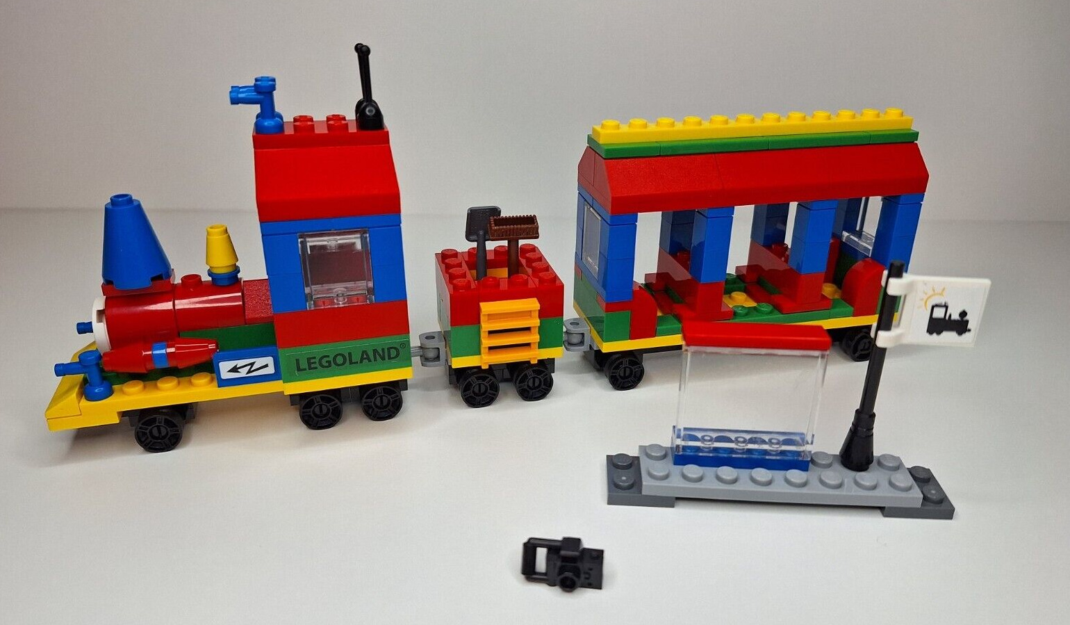 LEGO Promotional: LEGOLAND Train (40166) No Minifigures or Instructions