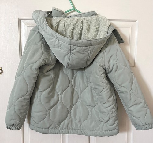 Amazon Essentials Kids Quilted Sherpa Jacket Boy Girl Unisex Small 6 EUC - Picture 2 of 7