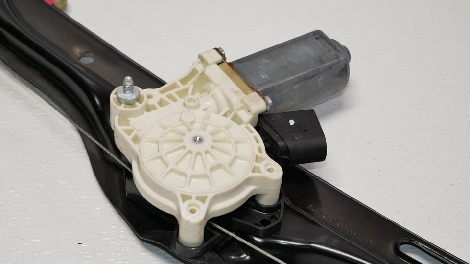 Controlador de ventana lateral izquierda conductor trasero actuador motor de pista accionamiento OEM BMW F15 Foto 4 de 4