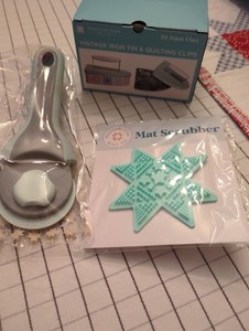 Sewing Quilting Tools Lot MSQC New Fabric Clips, Mat Scrubber, Rotary Cutter