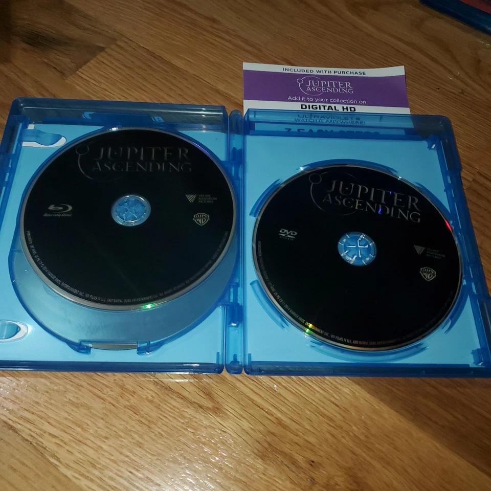 Jupiter Ascending 3D (Blu-ray 3D + Blu-ray + DVD, 2015)  - Image 3 of 3