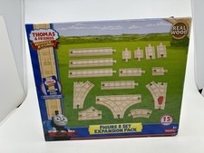 Thomas  Friends Figure 8 Expansion Pack Wooden Railway Tracks. NEW.  2012