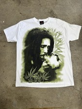 Vintage 2008 Zion T-Shirt - Rasta BOB MARLEY sparking A Joint