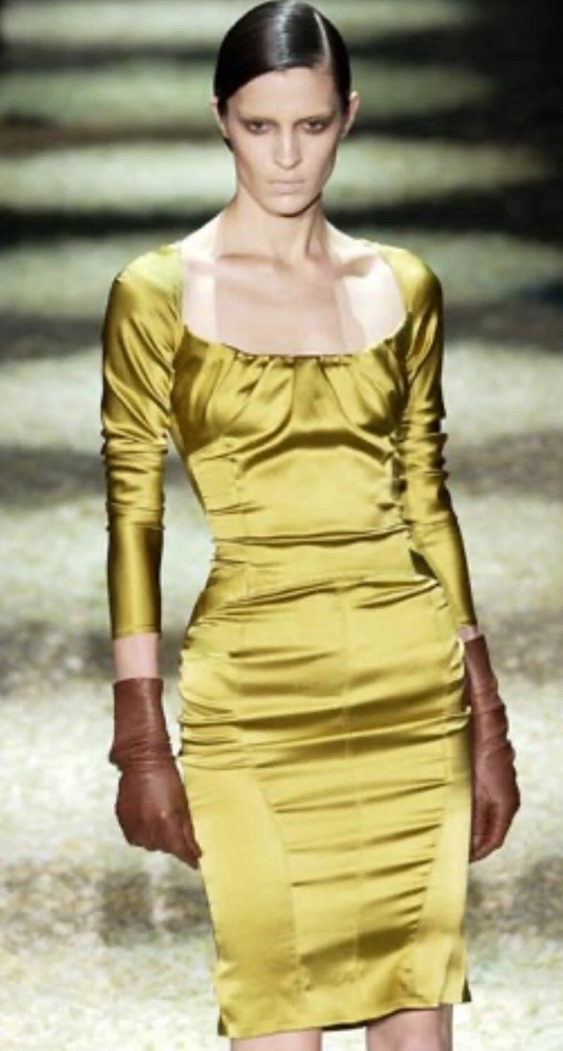 *GUCCI by TOM FORD* Robe moulante vintage Runway F/W 2003 or jaune soie IT 40