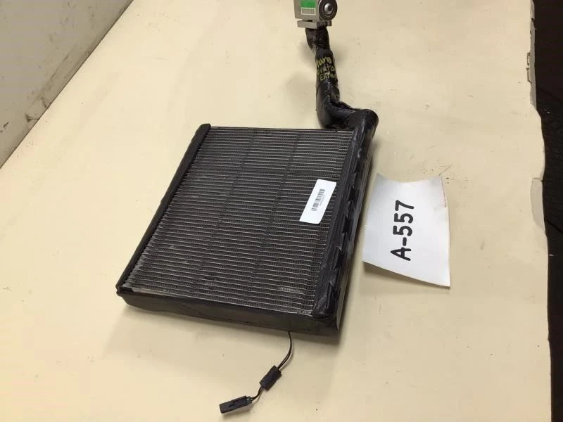 Ford Mustang 2015 2018 evaporador de aire acondicionado condensador OEM+ Foto 2 de 4