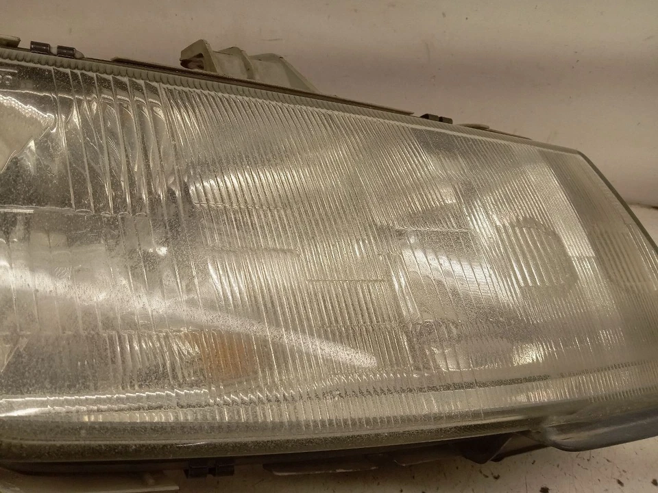 Passenger Right Headlight Fits 99-01 SAAB 9-5 1068249 - Image 2 of 4