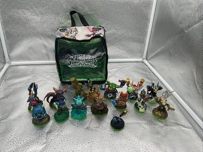 Skylanders Lot #50 Spyro s Adventure BAG and 15 Magic&Figures .TESTED AND WORKS
