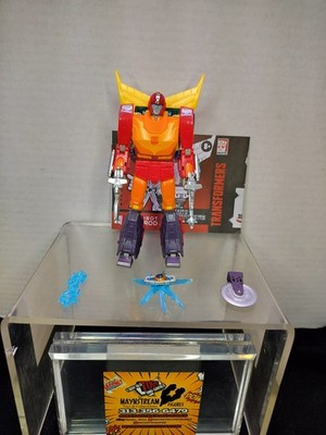 Hasbro Transformers Studio Series 86 Hot Rod Voyager Class / AS-IS 