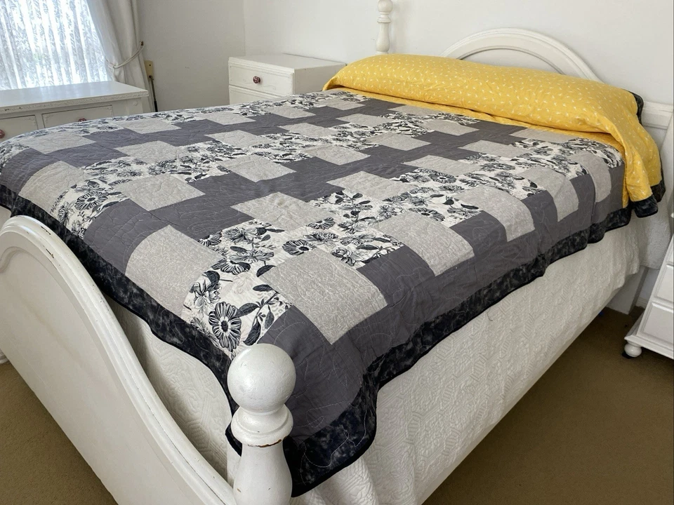 Colcha acolchoada cinza floral solteiro/duplo com farsa amarela contrastante - Imagem 4 de 4