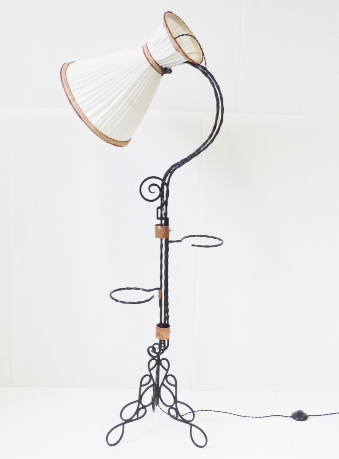 SUPERBE LAMPADAIRE DIABOLO PORTE-PLANTES AMOVIBLES 1950 VINTAGE FLOOR LAMP SUPERBE LAMPADAIRE DIABOLO PORTE-PLANTES AMOVIBLES 1950 VINTAGE FLOOR LAMP