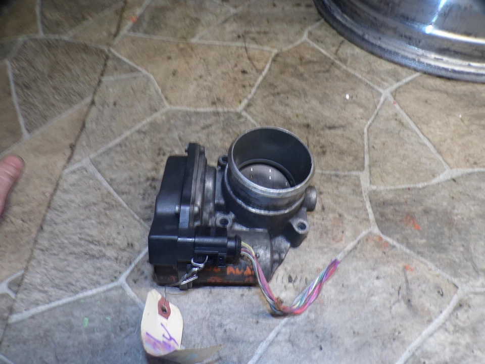 06-10 2006-2010 VOLKSWAGEN PASSAT 09-18 TIGUAN THROTTLE BODY VALVE ASSEMBLY OEM - Image 4 of 4