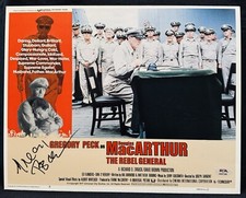 PSA DNA Gregory Peck (1916-2003) Signed 11x14 Lobby Card Photo 1977 MacArthur