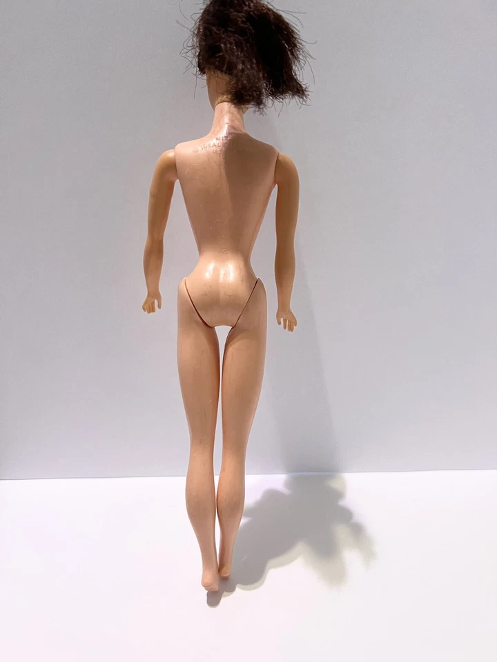 Muñeca Mitzi Ideal Toy Corp Barbie Clon Morena Años 60 De Colección Lote De Ropa Foto 2 de 4